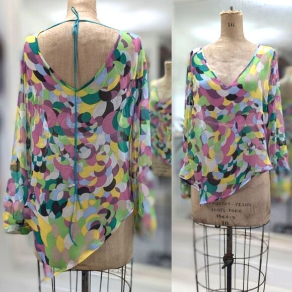 Sisely Silk Tunic Blouse - Picture 3 of 7